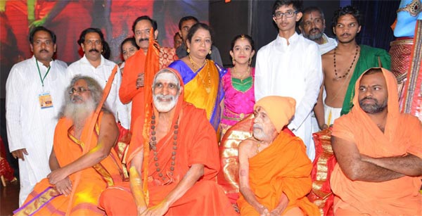 bhagavadh gita audio release,gangadhara shastry,prasad  'సంపూర్ణ భగవద్గీత' ఆడియో ఆవిష్కరణ!